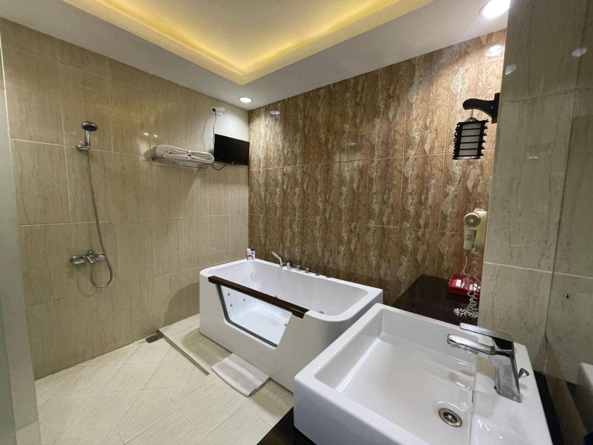 Grand Buana Lestari Hotel Padang  Exterior foto